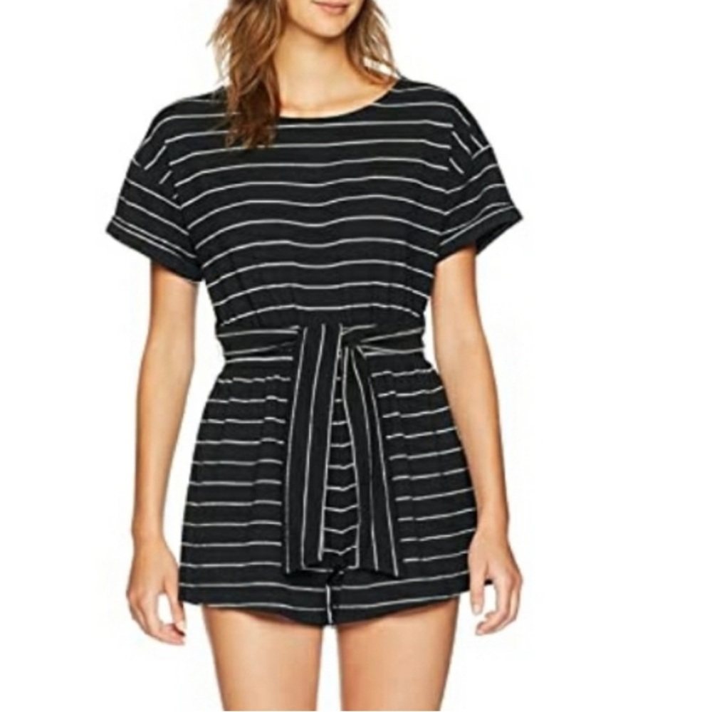 Pin strip Romper with short sleeve and wrap around back